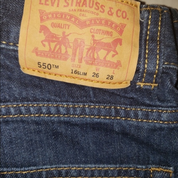 Boy's Levi's - Picture 2 of 5